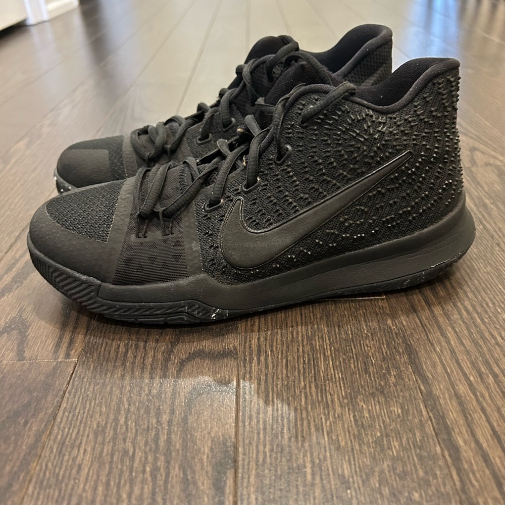 Nike Kyrie 3 Black marble basketball - Picture 3 of 11